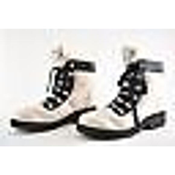 Chanel 18B Pink Black Nylon CC Logo Coco Neige Snow Winter Lace Up Tie Boots 37 - Picture 10 of 11